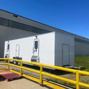 10 stall unit outside