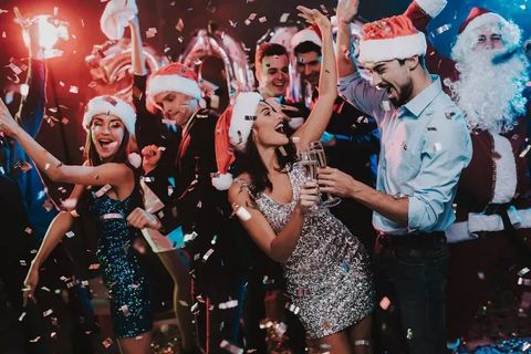 x1734422594_chrismas-party___featured_image_920_614.webp.pagespeed.ic.sGSlrofzZZ.jpeg