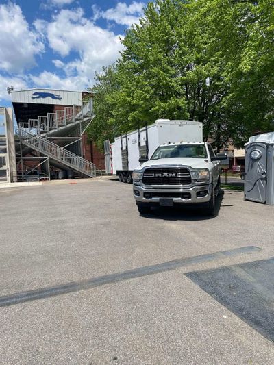 9 Stall Gallery 3.jpeg