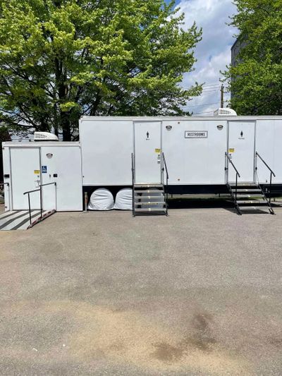 9 Stall Gallery 5.jpeg