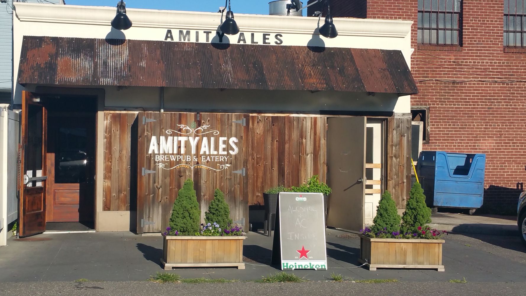 Amityville 10 (1).jpg