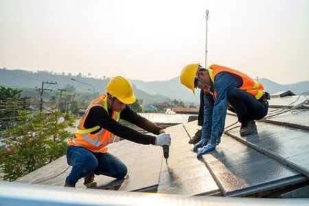 commercial roofers working