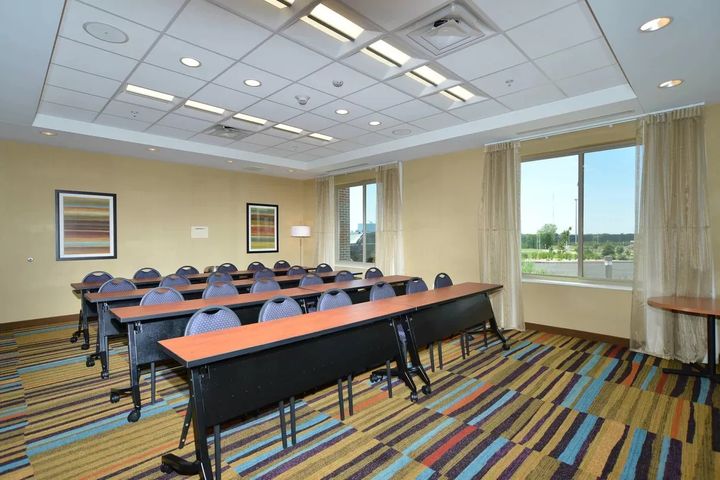 Fairfield Inn by Marriott Gallery Pic 21.jpeg