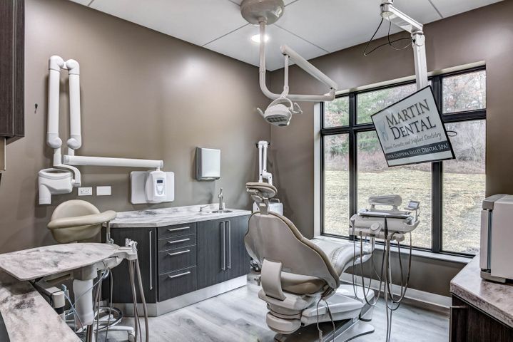 Treatment room at Martin Dental in Altoona, WI - Hoeft Builders