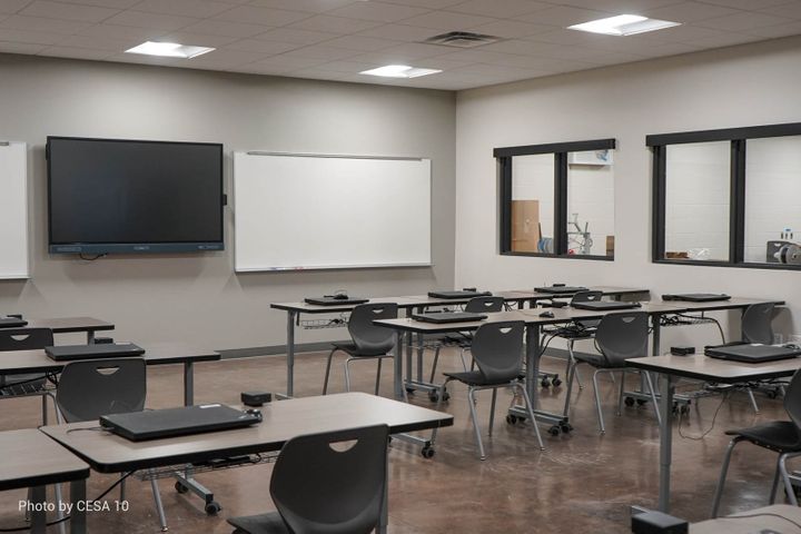 tech ed classroom at Cadott High School in WI - Hoeft Builders