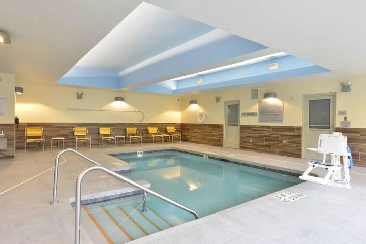 Fairfield Inn by Marriott Gallery Pic 25.jpeg