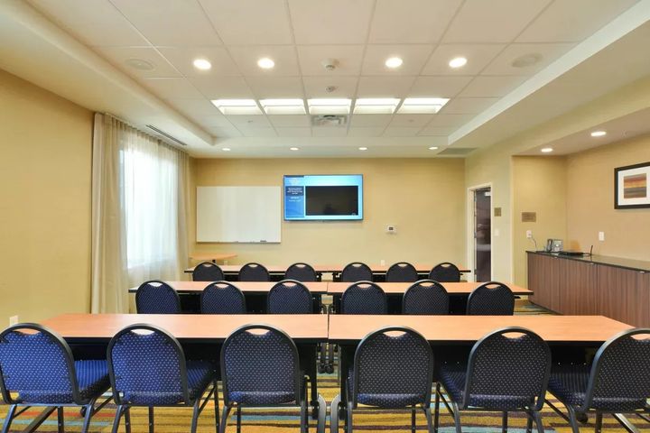 Fairfield Inn by Marriott Gallery Pic 22.jpeg