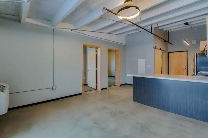The Howard Apartments Gallery Pic 1.jpeg