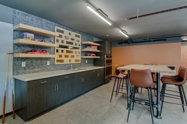 The Howard Apartments Gallery Pic 10.jpeg