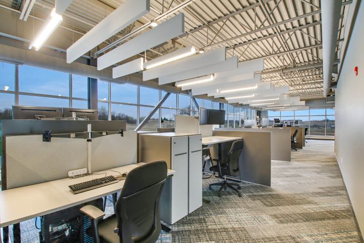 Cubicle work stations at Elite Extra in Eau Claire, WI - Hoeft Builders