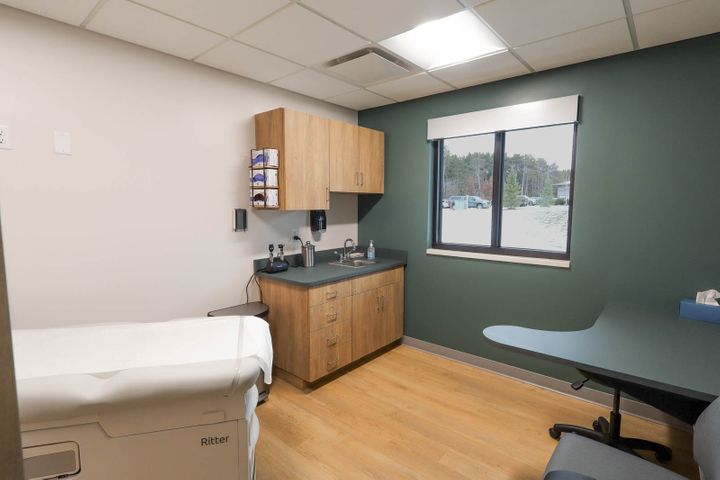 Interior renovation at Oakleaf Pediatrics in Eau Claire, Wisconsin, featuring treatment room, general contractor Hoeft Builders Treatment room at Oakleaf Pediatrics in Eau Claire, WI - Hoeft Builders