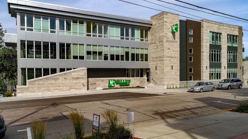 Office exterior construction for Valley Companies in Hudson, WI - Hoeft Builders