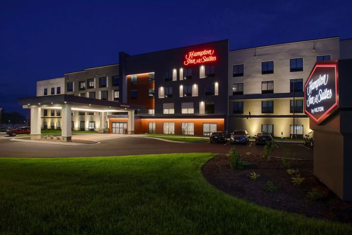 Hampton Inn - Marshfield Gallery Pic 35.jpeg