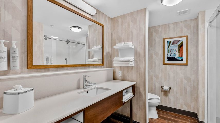 Hotel bathroom construction at Hampton Inn in Menomonie, WI - Hoeft Builders