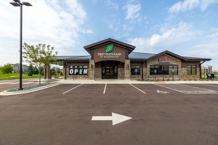 Bank exterior construction for First State Bank of Rosemount in Rosemount, MN - Hoeft Builders