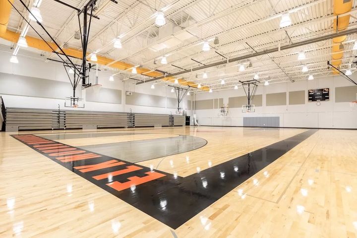 Elk Mound Middle School Gallery Pic 1.jpeg
