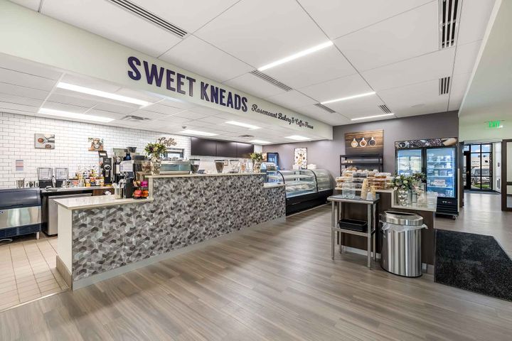 Hoeft-SweetKneads-03.jpg