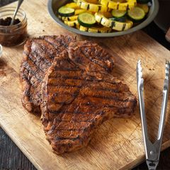 grilled-t-bone-steaks-with-bbq-rub-horizontal (2).jpg