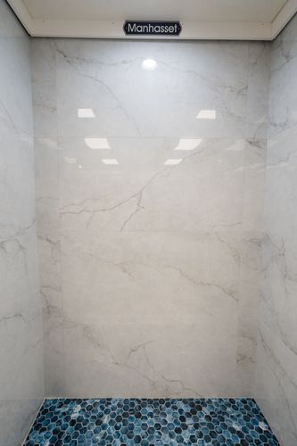 manhasset 1.jpg